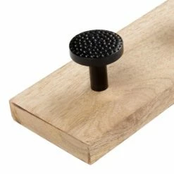 Maisons Du Monde Portemanteaux Et Patères Patère 4 Crochets En Métal Noir Martelé Et Bois Beige -Meubles d'appoint Soldes patere 4 crochets en metal noir martele et bois beige 1000 16 20 227816 2